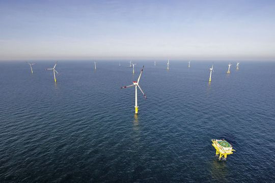 Multibrid M5000 - 1. Offshore-Windenergieanlage in der deutschen Nordsee (Bild: AREVA) Multibrid M5000 - 1. Offshore-Windenergieanlage in der deutschen Nordsee (Bild: AREVA)