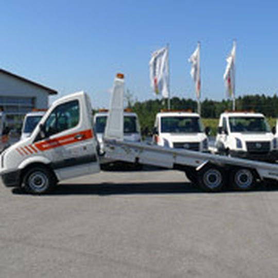 Die Algema Blitzlader werden in diesem Jahr auf dem VW Crafter gezeigt. Die Algema Blitzlader werden in diesem Jahr auf dem VW Crafter gezeigt.
