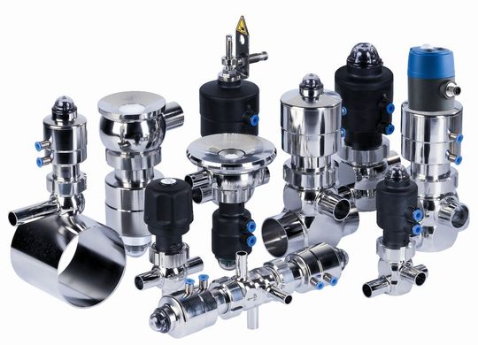 The Vesta line includes shut-off, tank-bottom and sampling valves in different housing variants as well as valve blocks and distribution systems in the nominal widths DN 10 – DN 100. (Picture: GEA Tuchenhagen) The Vesta line includes shut-off, tank-bottom and sampling valves in different housing variants as well as valve blocks and distribution systems in the nominal widths DN 10 – DN 100. (Picture: GEA Tuchenhagen)
