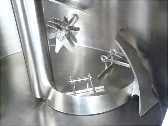 Amixon has developed the ComDisc, a mixing equipment that combines ideal mixing with nearly complete mxer discharge. (Picture: Amixon) Amixon has developed the ComDisc, a mixing equipment that combines ideal mixing with nearly complete mxer discharge. (Picture: Amixon)