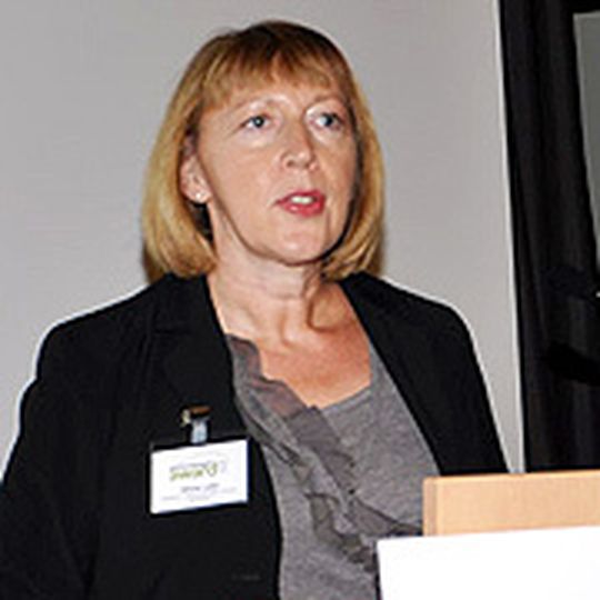 Silvia Lulei, Chefredakteurin »Gebtrauchtwagen Praxis«, erläuterte die Vorzüge der Gebrauchwagen-Ideen der Top-Fünf-Betriebe beim Gebrauchtwagen Award. Silvia Lulei, Chefredakteurin »Gebtrauchtwagen Praxis«, erläuterte die Vorzüge der Gebrauchwagen-Ideen der Top-Fünf-Betriebe beim Gebrauchtwagen Award.