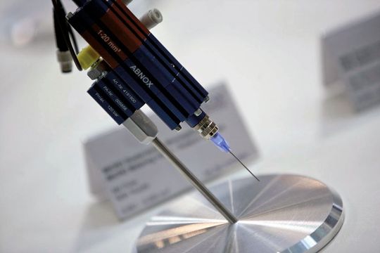 Die hohen Wachstumserwartungen der Medizintechnik erfordern innovative Montage-, Handhabungs- und Automationstechnik. (Bild: P.E. Schall GmbH) Die hohen Wachstumserwartungen der Medizintechnik erfordern innovative Montage-, Handhabungs- und Automationstechnik. (Bild: P.E. Schall GmbH)