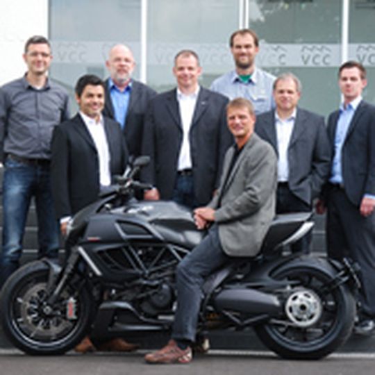 Am 22. September 2011 fand in Würzburg die Jurysitzung des Awards „Motorradhändler des Jahres 2011“ statt: (v. li.) Jan Rosenow (»bike und business«), Ralf Nestler (Motul), Thomas Emmerich (Vogel Business Media), Olivier Breyer (Motul), Stephan Maderner (»bike und business«), Markus Lauer (»bike und business«), Rudolf Schwär (Car Garantie Bike) und Christian Schröder (Mobile.de). Am 22. September 2011 fand in Würzburg die Jurysitzung des Awards „Motorradhändler des Jahres 2011“ statt: (v. li.) Jan Rosenow (»bike und business«), Ralf Nestler (Motul), Thomas Emmerich (Vogel Business Media), Olivier Breyer (Motul), Stephan Maderner (»bike und business«), Markus Lauer (»bike und business«), Rudolf Schwär (Car Garantie Bike) und Christian Schröder (Mobile.de).