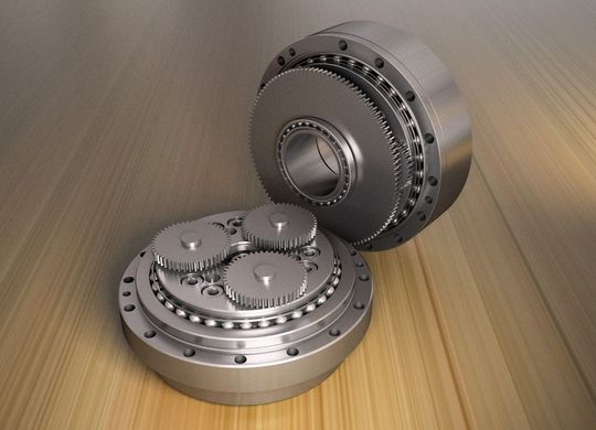 Die Präzisionsgetriebe von Nabtesco werden auch in der Holzbearbeitung eingesetzt, beispielsweise bei den luftgekühlten Fräsköpfen von HSD (Bild: Nabtesco)