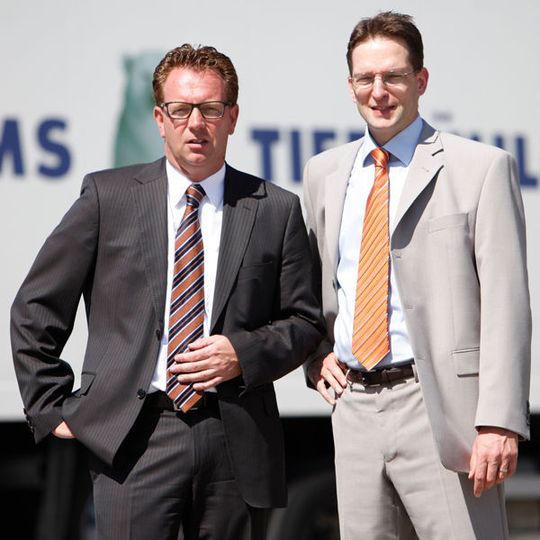 Leiten seit 2007 als geschäftsführende Gesellschafter die Geschicke der TKS (v.l.): Markus Wilms und Armin Feemers. Bild: Wilms Tiefkühl-Service Leiten seit 2007 als geschäftsführende Gesellschafter die Geschicke der TKS (v.l.): Markus Wilms und Armin Feemers. Bild: Wilms Tiefkühl-Service