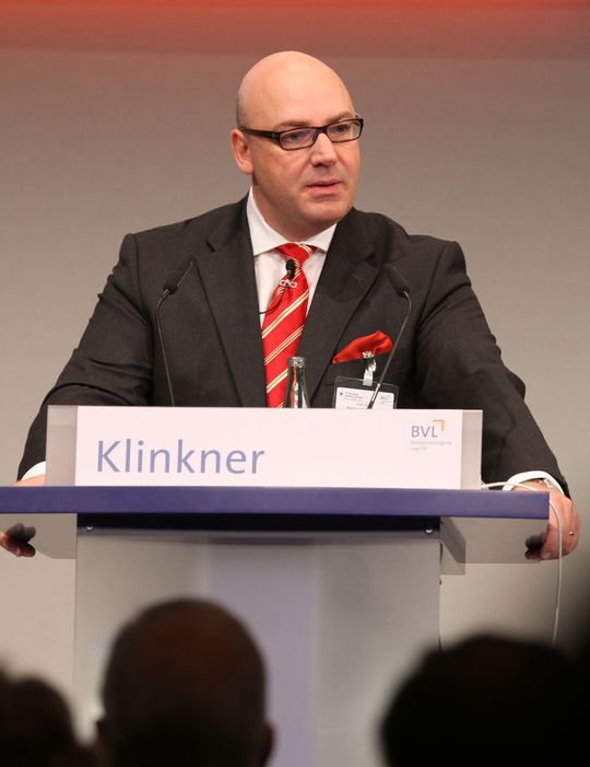 Verlässt Knorr: Dr. Raimund Klinkner, Vorstandsvorsitzender der Aktiengesellschaft und BVL-Vorsitzender, widmet sich neuen Aufgaben. Wie diese aussehen, ist nicht bekannt. Bild: BVL Verlässt Knorr: Dr. Raimund Klinkner, Vorstandsvorsitzender der Aktiengesellschaft und BVL-Vorsitzender, widmet sich neuen Aufgaben. Wie diese aussehen, ist nicht bekannt. Bild: BVL