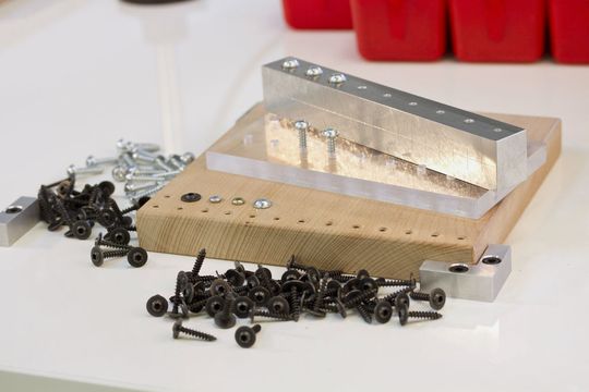 Das KoALa-Verfahren eignet sich für die Montage selbstfurchender und selbstschneidender Schrauben in Holz, Kunststoff oder Aluminium- Druckguss. (Bild: Desoutter)