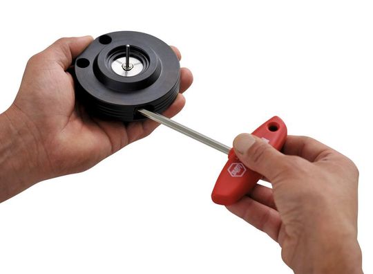 Das Spannen der Werkzeuge ist äusserst einfach und geht praktisch im Handumdrehen. (Bild: Schunk) Das Spannen der Werkzeuge ist äusserst einfach und geht praktisch im Handumdrehen. (Bild: Schunk)
