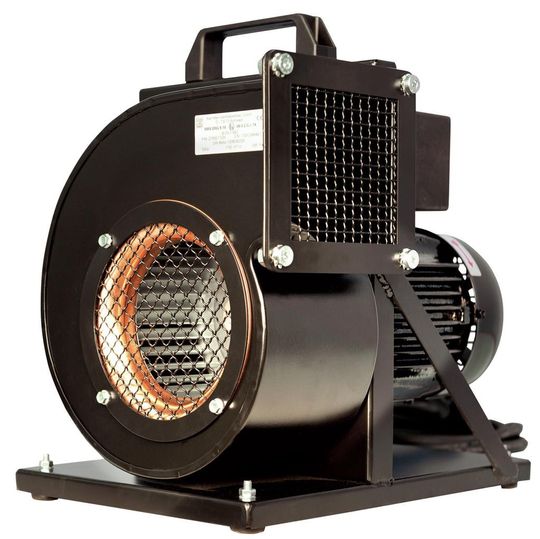 Drei neue Radialventilatoren für den Einsatz in explosionsgefährdeten Bereichen (Bild: Karl Klein Ventilatorenbau)