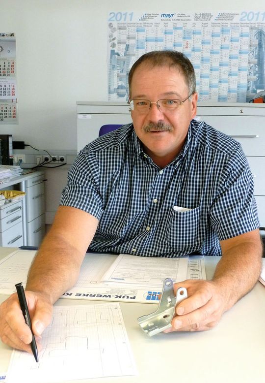 Dipl.-Ing. Klemens Nock, Handlungsbevollmächtigter und stellvertretender Geschäftsführer der Sander Automation GmbH in Renchen: „Wir bieten dem Kunden nicht nur Automatisierungslösungen, sondern auch Dienstleistungen, wie beispielsweise die Hubzahlberechnung mit allen relevanten Daten – die auch stimmen.“ Bild: Kuhn Dipl.-Ing. Klemens Nock, Handlungsbevollmächtigter und stellvertretender Geschäftsführer der Sander Automation GmbH in Renchen: „Wir bieten dem Kunden nicht nur Automatisierungslösungen, sondern auch Dienstleistungen, wie beispielsweise die Hubzahlberechnung mit allen relevanten Daten – die auch stimmen.“ Bild: Kuhn