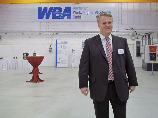 „Wir wollen praxisrelevante Forschung machen”, erklärte Dr. Wolfgang Boos, Geschäftsführer der Aachener Werkzeugbau Akademie GmbH. (Bild: Kroh)