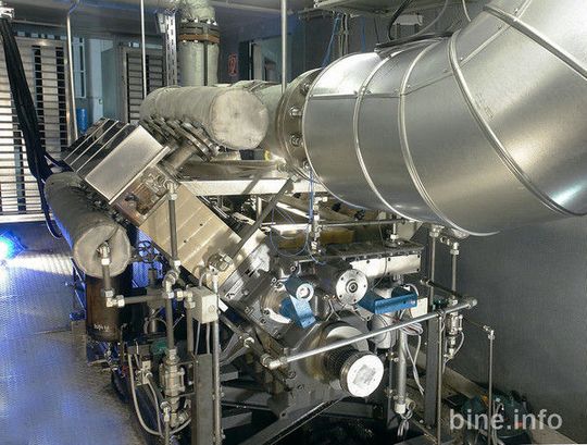 Die Kombination von ORC-Prozessen mit einem Dampfexpansionsmotor erlauben eine variable Abstimmung auf unterschiedliche Temperatur- und Druckniveaus. (Bild: DeVeTec)