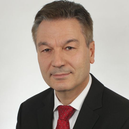 Dipl.-Ing. Wolf-Peter Hoppe ist jetzt nicht nur Geschäftsführer der MLR System GmbH, sondern auch der MLR Soft GmbH. Bild: MLR Dipl.-Ing. Wolf-Peter Hoppe ist jetzt nicht nur Geschäftsführer der MLR System GmbH, sondern auch der MLR Soft GmbH. Bild: MLR
