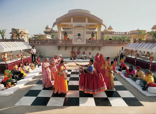 Neben zahlreichen touristischen Highlights bietet Indien auch eine aufstrebende IT-Branche mit qualifizierten und bezahlbaren Kräften. (Bild: Enchanting India)