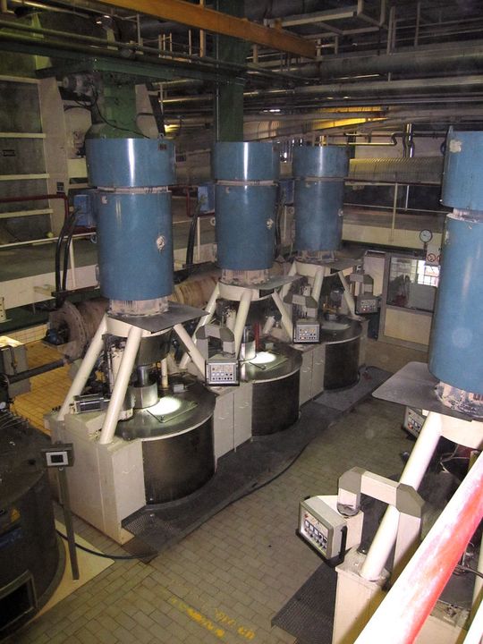 Zuckerzentrifugen in der Pfeifer und Langen Fabrik Euskirchen (Bild: Vacon)