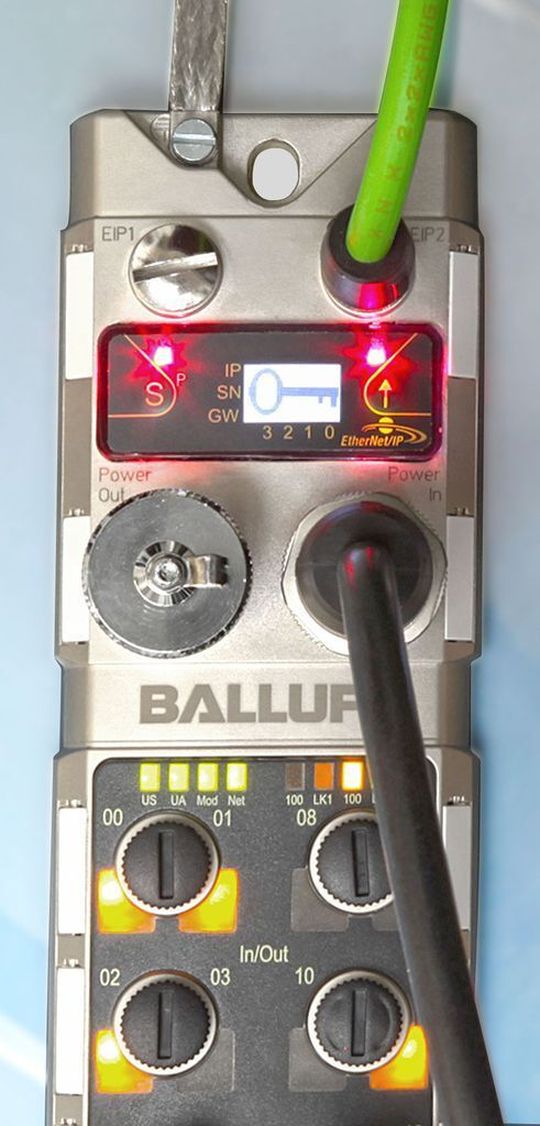Bei den neuen Ethernet E/A-Modulen (hier für Ethernet/IP) von Balluff genügt jetzt für den schnellen Zugriff auch ein einfacher Internet-Browser. Bei den neuen Ethernet E/A-Modulen (hier für Ethernet/IP) von Balluff genügt jetzt für den schnellen Zugriff auch ein einfacher Internet-Browser.