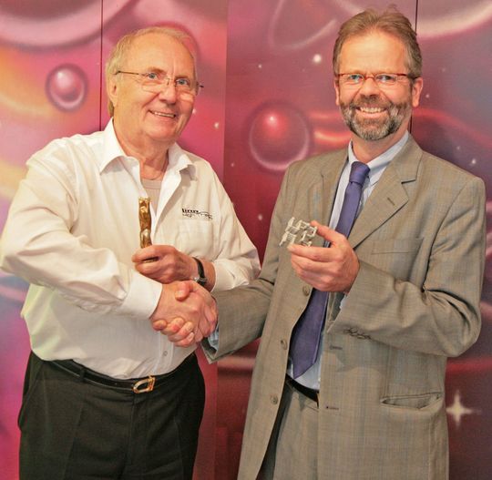 Horst Linn, Linn High Therm und Dr. Schädlich-Stubenrauch, Spacecast Group vereinbaren Zusammenarbeit. (Bild: Linn High Therm) Horst Linn, Linn High Therm und Dr. Schädlich-Stubenrauch, Spacecast Group vereinbaren Zusammenarbeit. (Bild: Linn High Therm)
