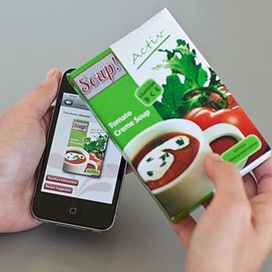 Unsichtbarer Helfer: Der neue Code wird auf den Karton, die Folie oder das Papier gedruckt und mit einer App ausgelesen. (Bild: Edelman) Unsichtbarer Helfer: Der neue Code wird auf den Karton, die Folie oder das Papier gedruckt und mit einer App ausgelesen. (Bild: Edelman)