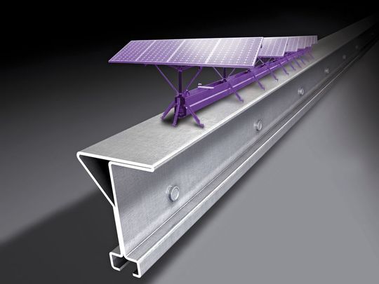 Tox-gefügtes Stahlblechprofil von Welser Profile für die Unterkonstruktionen von Solarsystemen und Photovoltaikanlagen. (Bild: Tox Pressotechnik) Tox-gefügtes Stahlblechprofil von Welser Profile für die Unterkonstruktionen von Solarsystemen und Photovoltaikanlagen. (Bild: Tox Pressotechnik)