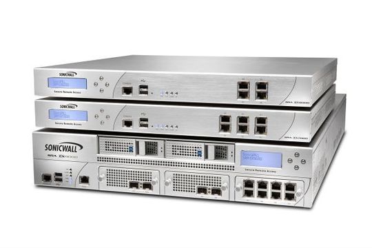 Mit der SonicWALL SRA EX9000 Appliance können Unternehmen, bis zu 20.000 Usern gleichzeitig, sicheren Remote Access auf Netzwerkressourcen ermöglichen. Mit der SonicWALL SRA EX9000 Appliance können Unternehmen, bis zu 20.000 Usern gleichzeitig, sicheren Remote Access auf Netzwerkressourcen ermöglichen.