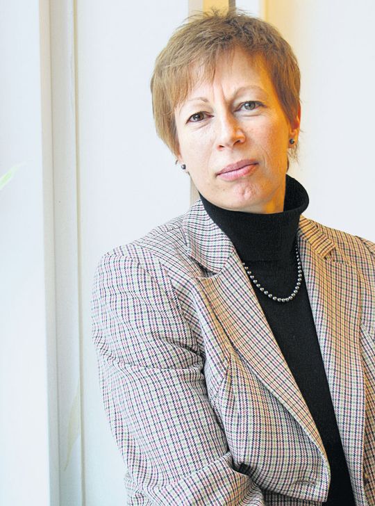 Ministerialrätin Pia Karger, Referatsleiterin IT 2 – IT-Steuerung Bund; Geschäftsstellen IT-Rat/IT-Steuerungsgruppe; IT-Investitionsprogramm im Bundesinnenministerium Ministerialrätin Pia Karger, Referatsleiterin IT 2 – IT-Steuerung Bund; Geschäftsstellen IT-Rat/IT-Steuerungsgruppe; IT-Investitionsprogramm im Bundesinnenministerium