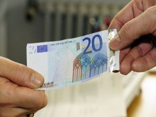 Wann fängt Korruption an? Das Bundesinnenministerium klärt auf. (Bild: Arno Bachert, pixelio.de) Wann fängt Korruption an? Das Bundesinnenministerium klärt auf. (Bild: Arno Bachert, pixelio.de)