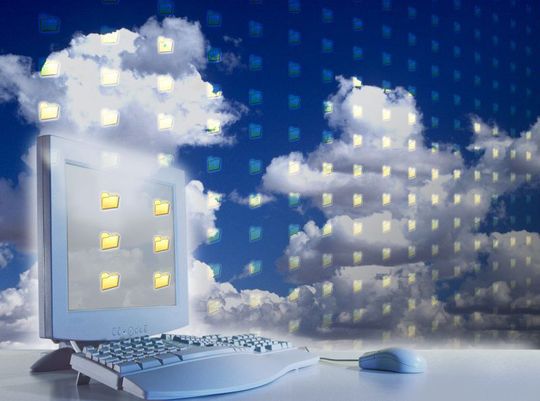 Fragen zu aktueller Nutzung, Potenzialen und Barrieren bei DMS und ECM aus der Cloud stehen im Fokus der Trovarit-Umfrage. Fragen zu aktueller Nutzung, Potenzialen und Barrieren bei DMS und ECM aus der Cloud stehen im Fokus der Trovarit-Umfrage.