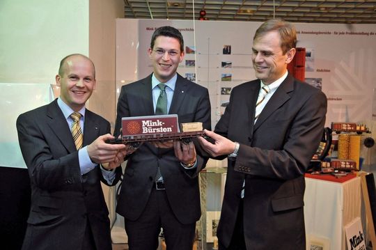 Das Museumswagen-Set 2012 von Märklin wurde im Rahmen einer Feierstunde übergeben. (Bild: Mink) Das Museumswagen-Set 2012 von Märklin wurde im Rahmen einer Feierstunde übergeben. (Bild: Mink)