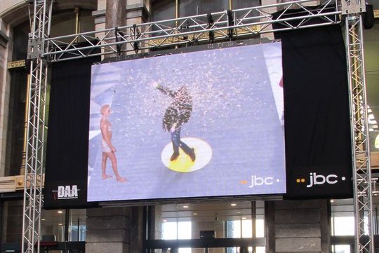 AVT-Kamera beim Einsatz in spektakulärer Multimedia-Werbung der belgischen Modemarke JBC. AVT-Kamera beim Einsatz in spektakulärer Multimedia-Werbung der belgischen Modemarke JBC.