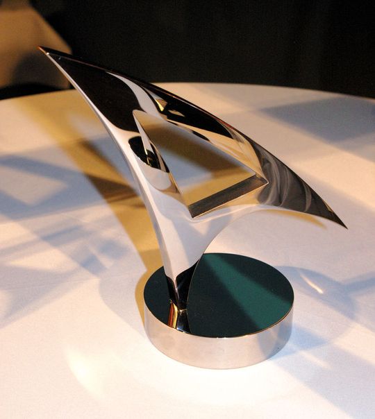 Chaque gagnant, qualifiant l'innovation d'un produit, d'une prestation ou d'un processus se vera récompensé d'un Prodex Award. Chaque gagnant, qualifiant l'innovation d'un produit, d'une prestation ou d'un processus se vera récompensé d'un Prodex Award.