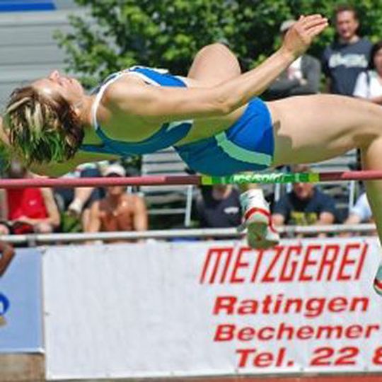 Schnelligkeit und Können sind beim Hochsprung und in der Logistik gefragt. (Bild: Helmut Wegmann) Schnelligkeit und Können sind beim Hochsprung und in der Logistik gefragt. (Bild: Helmut Wegmann)