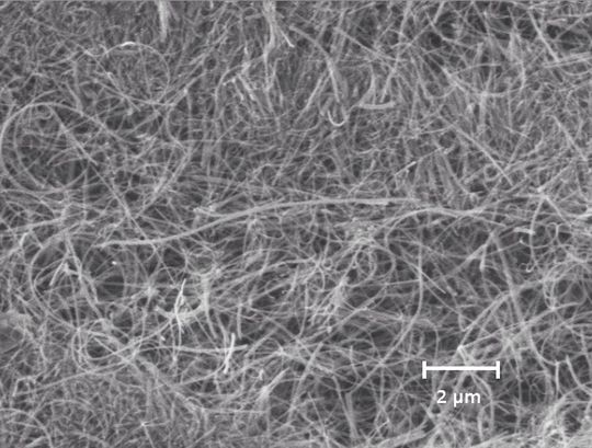 Kohlenstoffnanoröhren unterschiedlicher Hersteller werden zu dispergierfähigen Kohlenstoffnanoröhren aufbereitet. (Bild: Fraunhofer-IFAM) Kohlenstoffnanoröhren unterschiedlicher Hersteller werden zu dispergierfähigen Kohlenstoffnanoröhren aufbereitet. (Bild: Fraunhofer-IFAM)