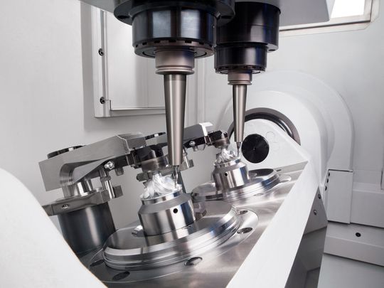 DZ08 FX: Doppelte Produktivität mit zwei Spindeln. (Bild: Chiron) DZ08 FX: Doppelte Produktivität mit zwei Spindeln. (Bild: Chiron)
