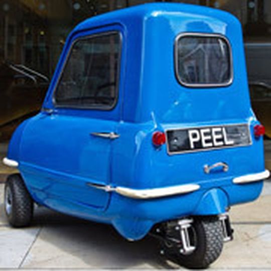 Das kleinste Auto der Welt gibt es jetzt in einer Neuauflage. Das kleinste Auto der Welt gibt es jetzt in einer Neuauflage.