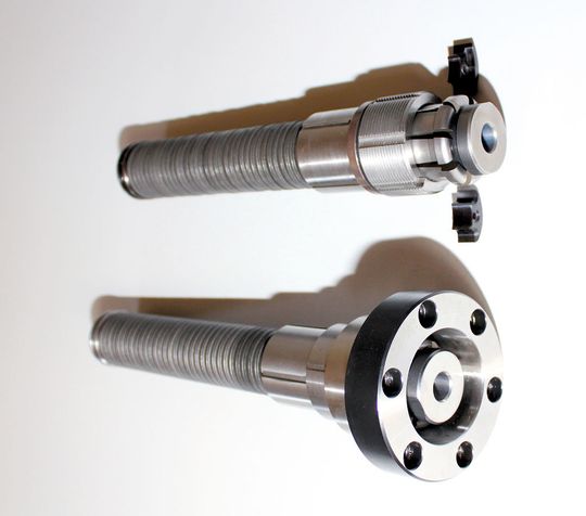 Die HSK-Spannpatronen gibt es in Flansch- (oben) oder Direkteinbauvariante. (Bild: Sigma) Die HSK-Spannpatronen gibt es in Flansch- (oben) oder Direkteinbauvariante. (Bild: Sigma)