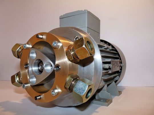 Die neuen Drehkolbenpumpen mit epi- oder hypozykloidischem Drehkolben ermöglichen eine höhere Energieeffizienz. (Bild: Jura Drehkolben-Technik)