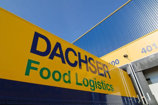Für Emmi auf der Straßer: Dachser Food Logistics verantwortet die Logistik für das Schweizer Unternehmen. (Bild: Dachser) Für Emmi auf der Straßer: Dachser Food Logistics verantwortet die Logistik für das Schweizer Unternehmen. (Bild: Dachser)