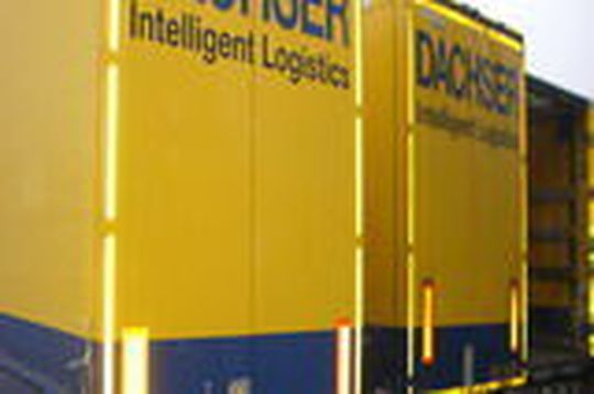 Mit der richtigen Beleuchtung sicher durch den Winter. (Bild: Dachser) Mit der richtigen Beleuchtung sicher durch den Winter. (Bild: Dachser)