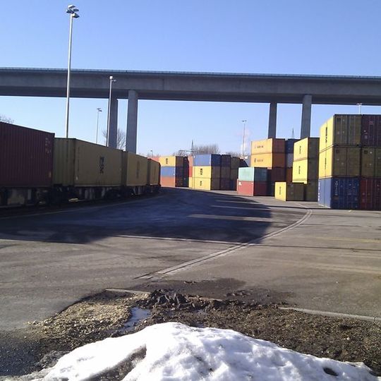 BSH Bosch und Siemens Hausgeräte steigt in der Vertriebs- und Produktionslogistik für Gütertransporte von der Straße auf die Schiene um. (Bild: BSH) BSH Bosch und Siemens Hausgeräte steigt in der Vertriebs- und Produktionslogistik für Gütertransporte von der Straße auf die Schiene um. (Bild: BSH)