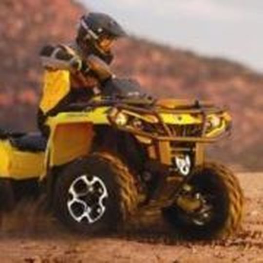 Auch der Outlander 1000 XT wurde ausgezeichnet. Auch der Outlander 1000 XT wurde ausgezeichnet.