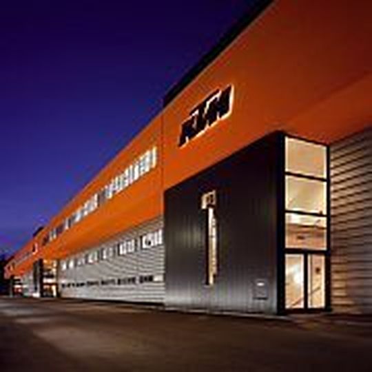 In Mattighofen befindet sich der Stammsitz von KTM. In Mattighofen befindet sich der Stammsitz von KTM.