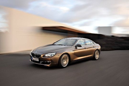 Mit der Weltpremiere des ersten viertürigen BMW-Coupés, dem 6er Gran Coupé, stößt BMW in ein neues Fahrzeugsegment vor Mit der Weltpremiere des ersten viertürigen BMW-Coupés, dem 6er Gran Coupé, stößt BMW in ein neues Fahrzeugsegment vor