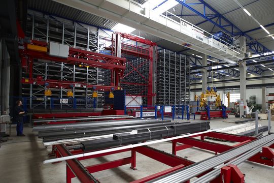 Der Logistik- und Automationsexperte präsentiert auf der Tube unter anderem ein effizientes Wabenlager. (Bild: Remmert) Der Logistik- und Automationsexperte präsentiert auf der Tube unter anderem ein effizientes Wabenlager. (Bild: Remmert)