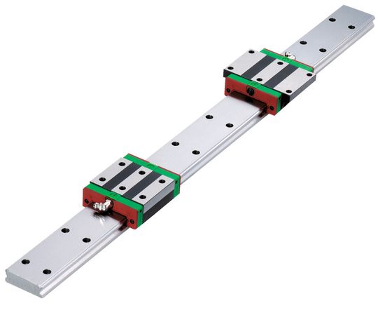 Die neue, nur 21 mm hohe Profilschienenführung der WE-Baureihe hält nahezu die doppelte Momentbelastung in Richtung zur Schienenachse aus. (Bild: Hiwin)