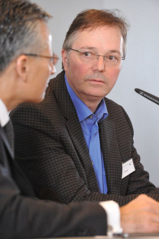 Uwe Halder, Geschäftsführer der CHT R. Breitlich, hält den Aufbau einer eigenen Organisation mit einheimischem Marketing für einen Erfolgsfaktor mittelständischer Unternehmen. (Bild: VCI) Uwe Halder, Geschäftsführer der CHT R. Breitlich, hält den Aufbau einer eigenen Organisation mit einheimischem Marketing für einen Erfolgsfaktor mittelständischer Unternehmen. (Bild: VCI)