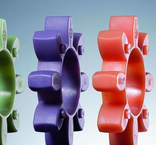 Die neuen Standard-Zahnkränze aus T-PUR weisen einen deutlich erhöhten Temperaturbereich auf. (Bilder: KTR Kupplungstechnik) Die neuen Standard-Zahnkränze aus T-PUR weisen einen deutlich erhöhten Temperaturbereich auf. (Bilder: KTR Kupplungstechnik)