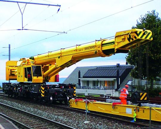 Produkte der Kranunion/Ardelt, Kirow, Kocks – von Kränen bis hin zu Schwerlasttransportern für unterschiedlichste Einsatzzwecke. (Bild: Kranunion/Ardelt, Kirow, Kocks)