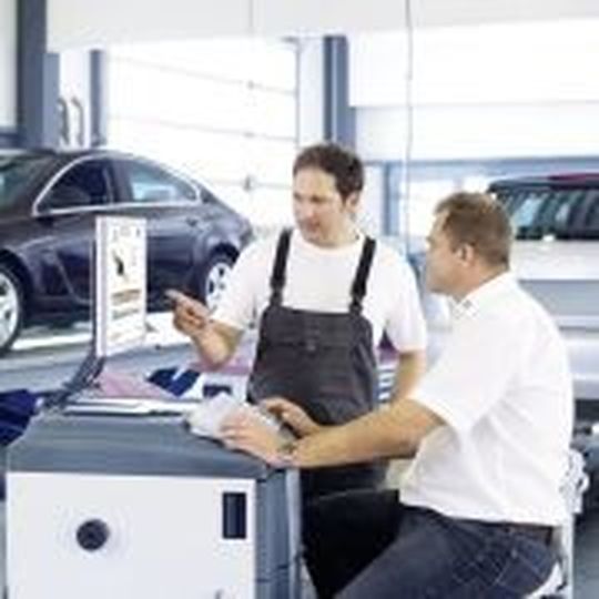 Pro-Tech-Partner von ZF Services erhalten ihre technischen Informationen online. (ZF Services)