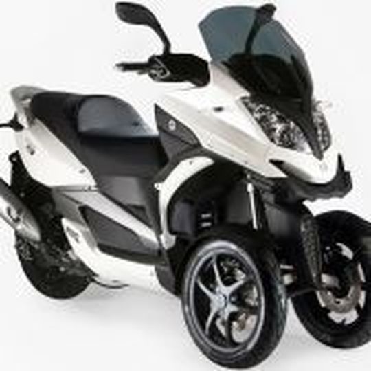 Der dreirädriger Roller Quadro 350D. Der dreirädriger Roller Quadro 350D.