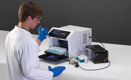 Mit den manuellen Reliaprep FFPE-Systemen und dem Maxwell 16 FFPE Plus LEV DNA Purification-Kit für die automatisierte Aufreinigung isolieren Wissenschaftler Nukleinsäuren in konstant hoher Qualität. (Bild: Promega) Mit den manuellen Reliaprep FFPE-Systemen und dem Maxwell 16 FFPE Plus LEV DNA Purification-Kit für die automatisierte Aufreinigung isolieren Wissenschaftler Nukleinsäuren in konstant hoher Qualität. (Bild: Promega)
